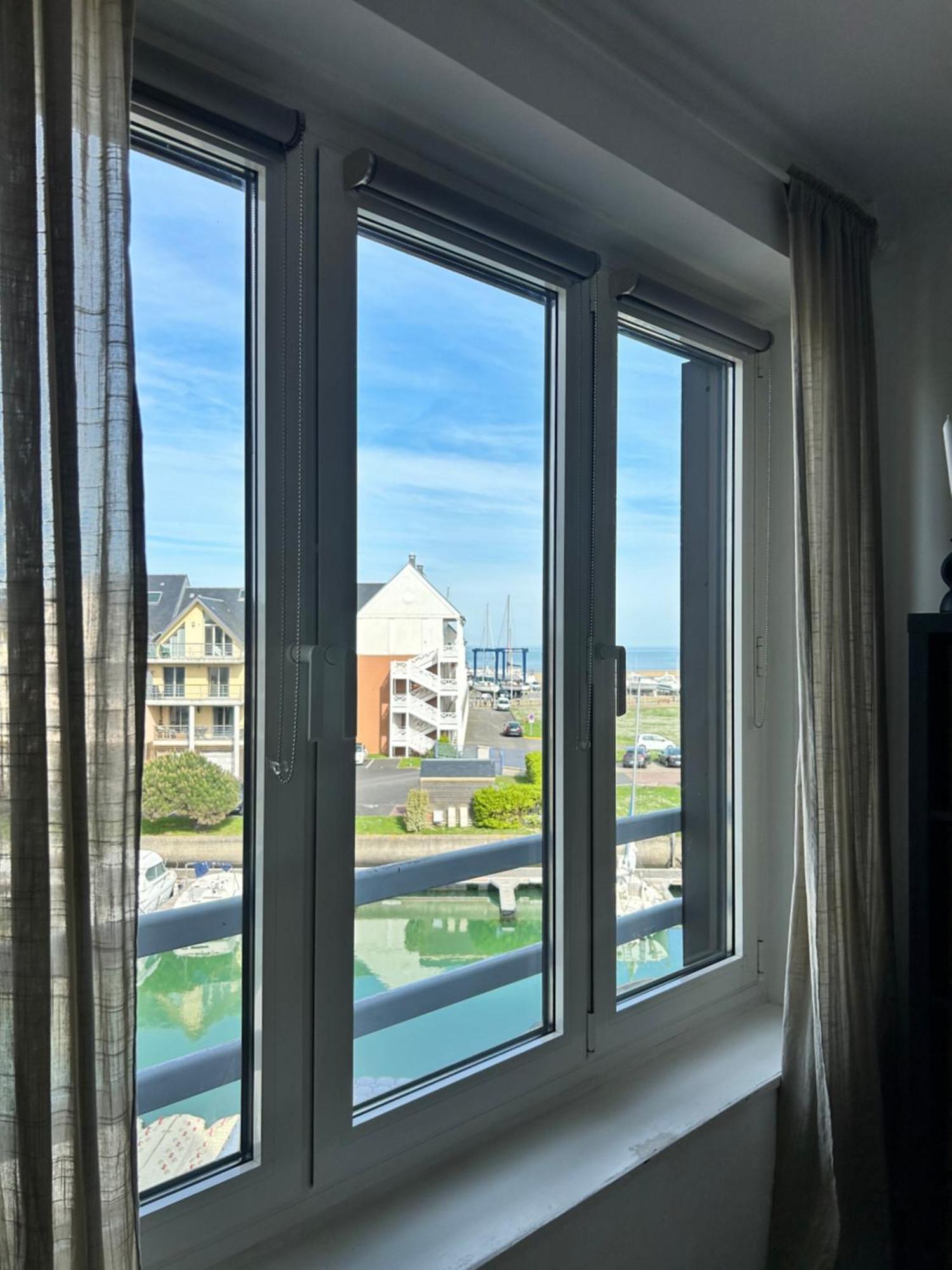 La Marina-Studio, Vue Mer Avec Balneo Deauville Eksteriør billede